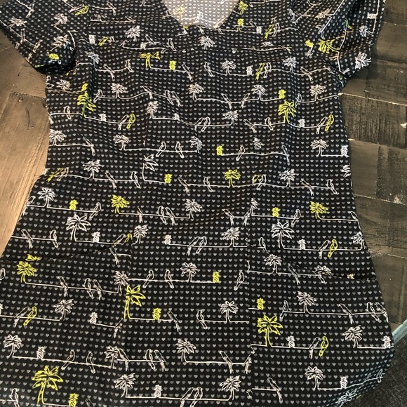 Scrubs bundle - Picture 8 of 13